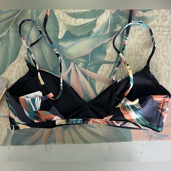 roxy top - Picture 2 of 3